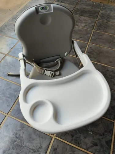Cadeira De Alimentação Portátil P/ Bebê Zip - Maxi Baby - Cinza