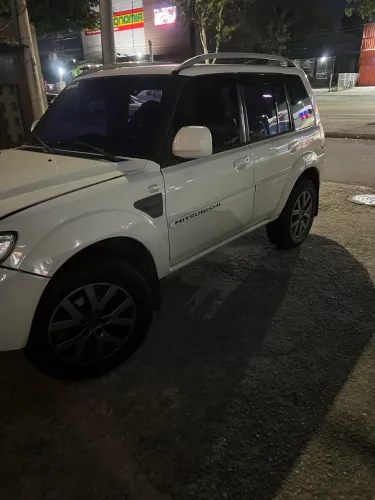 Mitsubishi Pajero TR4 2.0 Flex 16V 4X2 Aut. 2013