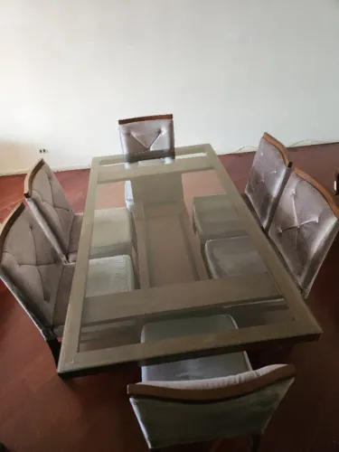Conjunto Mesa de jantar (180cm x 100cm) + 6 cadeiras
