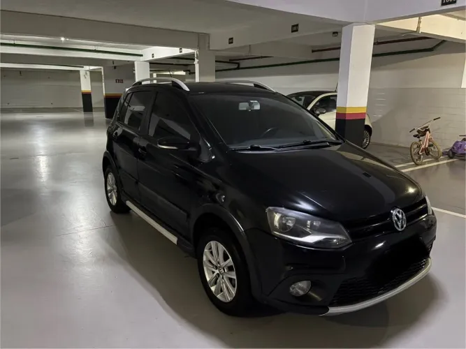 Volkswagen Crossfox 1.6 MI Total Flex 8V 5P 2013