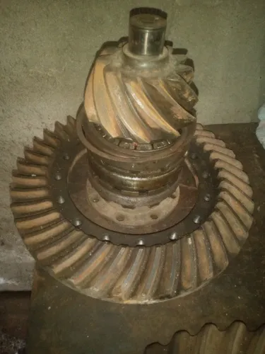 Pinhão e coroa Mercedes 