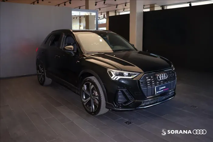 Audi Q3 Perf. Black 2.0 TFSI Tiptr. Quattro 2024