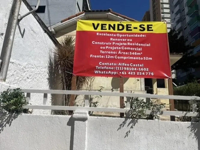 Vende-se 2 casas/terreno area total 546 m2 em area privilegiada p/comercio ou residealnci