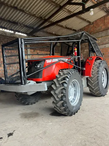 Trator Massey Fergusson 4283 4x4 2012