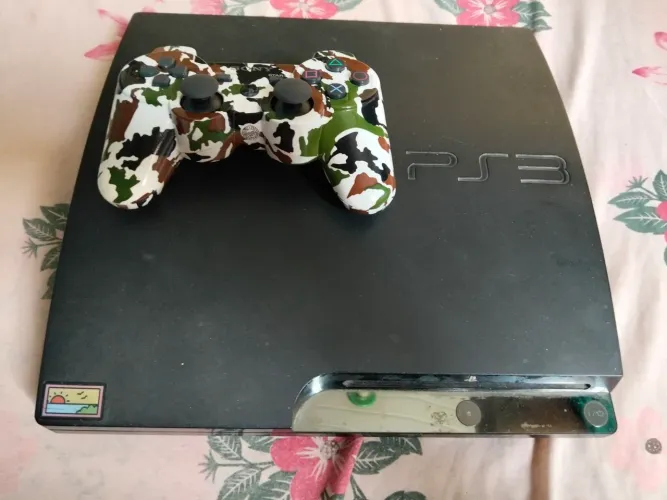 Vende-se PS3 desbloqueado completo