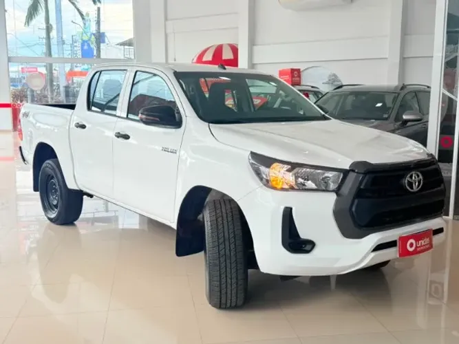 Toyota Hilux CD Conquest 4X4 2.8 Die.aut 2024