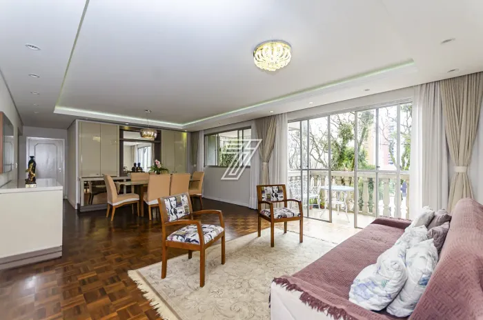 APARTAMENTO com 4 dormitórios à venda com 257m² por R$ 1.800.000,00 no bairro Água Verde -