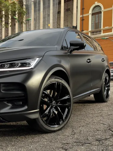 BYD Tan EV 4X4 (elétrico) 2025