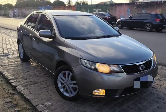 Kia Motors Cerato 1.6 16V Mec. 2011