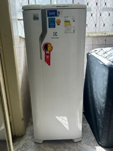 Geladeira eletrolux