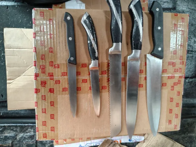 Facas de cozinha oferta 05 por 40,00