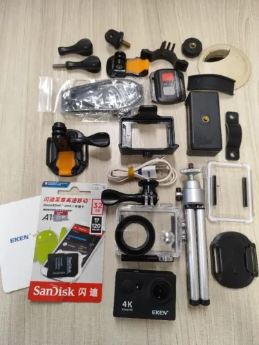 Câmera De Ação Eken 4k Com Kit De Acessórios Complet