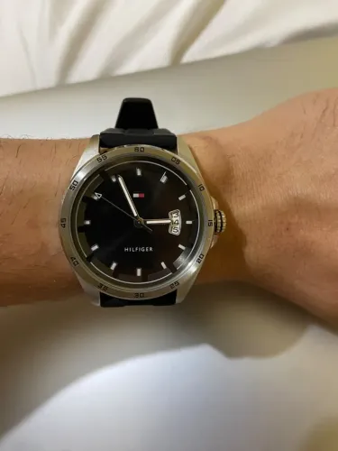 Relógio Tommy Hilfiger Original - Pontual como sua ex nunca foi
