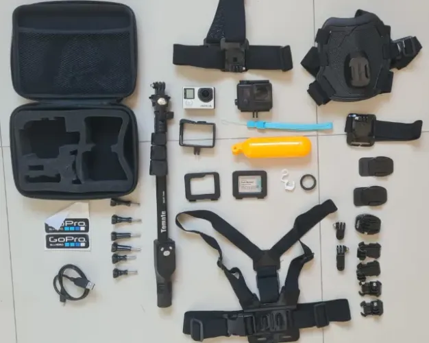 GoPro 4 Black com MUITOS acessórios