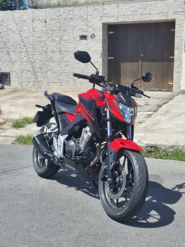 Honda CB 300F Twister 2023 - Impecável!