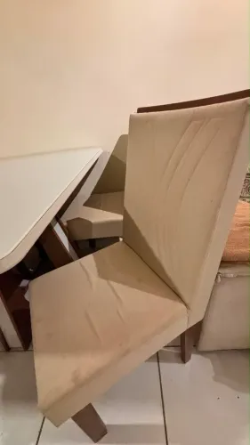 MESA DE JANTAR 4 CADEIRAS