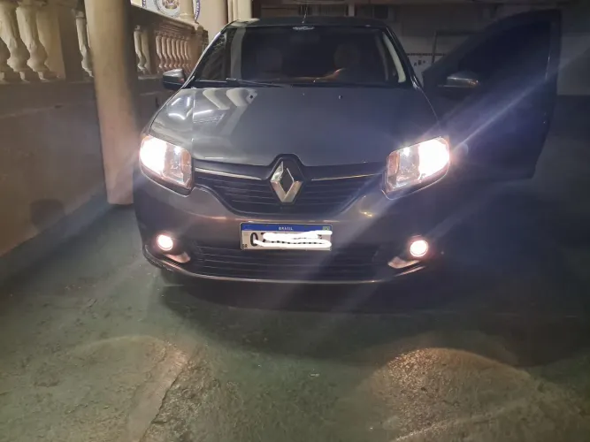 Renault Logan Expression Hi-flex 1.6 8V 4P 2014