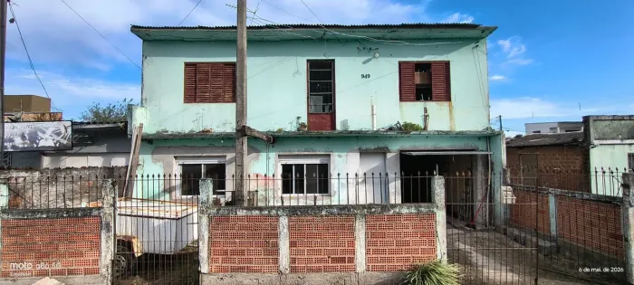 Casa grande a venda parcelamos direto aceito veículos no negócio 