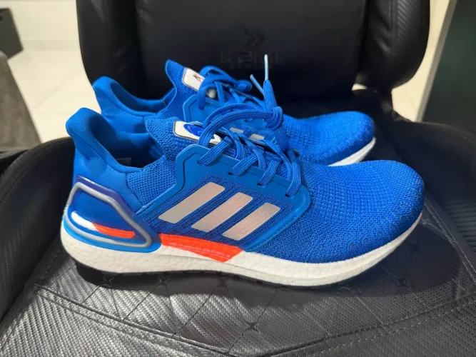 Tênis Adidas Ultraboost 20- tamanho 41