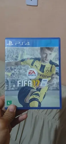 Vendo Fifa 17 de PS4 ou troco