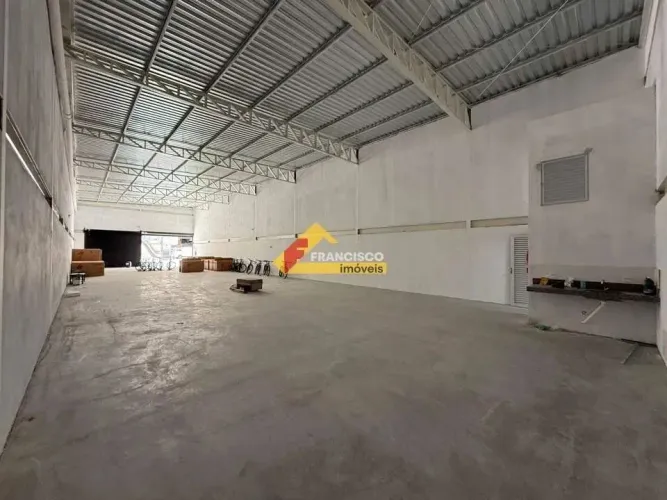 Loja para aluguel, 4 vagas, Centro - Divinópolis/MG