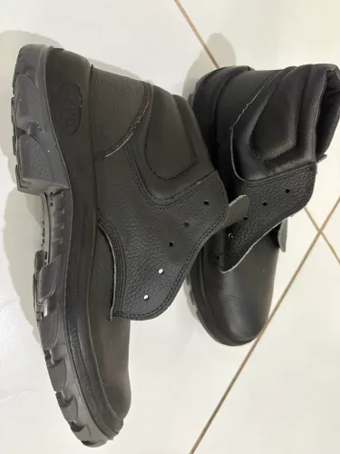 BOTA DE INDICAÇÃO DE PROTEÇÃO 4 N° 42 e 43