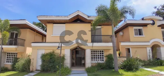 Casa de Condomínio - 4 Dormitórios(suítes) para alugar no Alto da Boa Vista - SP