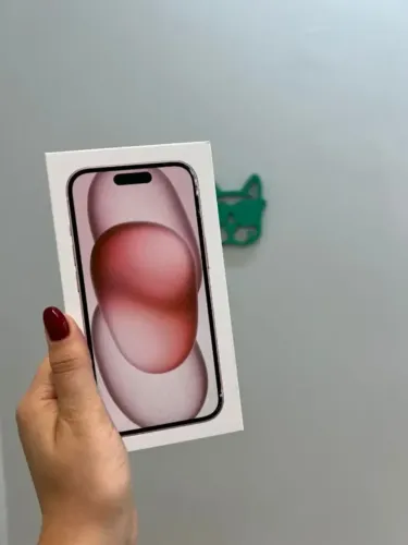 iPhone 15 128GB Rosa Lacrado - Retire em loja física na Savassi-BH