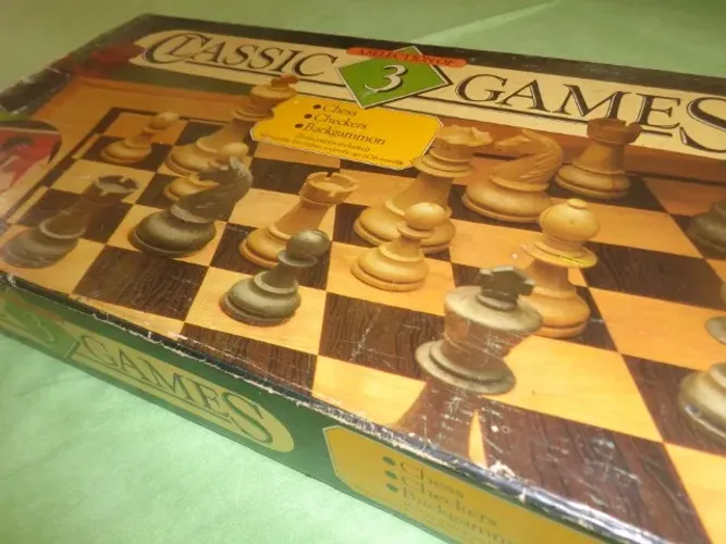 Jogo Xadrez, Damas e Gamão- vintage, Anos 80