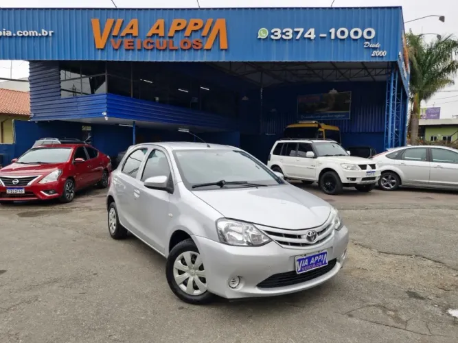 Toyota Etios X 1.3 Flex 16V 5P Mec. 2016