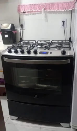 Fogão 5 Bocas Electrolux - Para Gás Encanado - Bem Conservado - Bivolt 