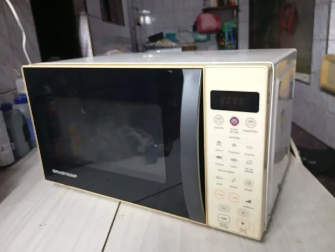 Microondas Brastemp 24 litros 110 vt.