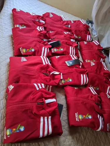 Blusas adidas original . Tm...p