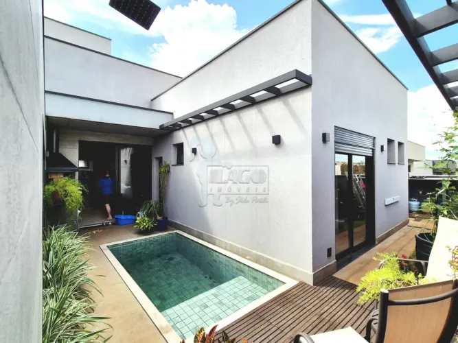 Casa térrea de 146m² com 03 suítes à venda em condomínio - Reserva Sant`Anna