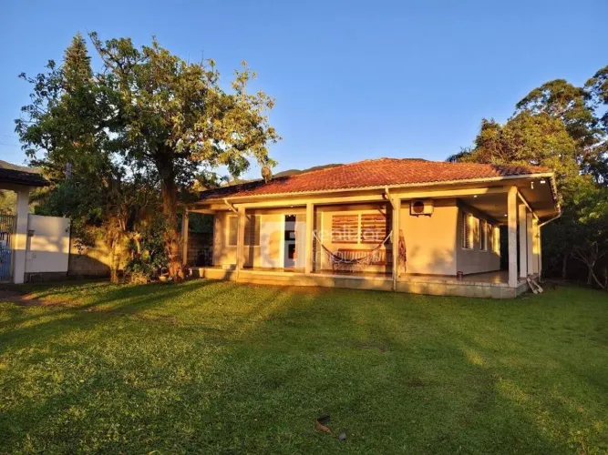 Casa com 4 dormitórios à venda, 200 m² por R$ 3.500.000,00 - Enseada Do Brito (Ens Brito) 