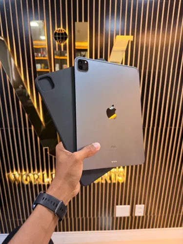 IPAD PRO M1 - C/ KEYBOARD ORIGINAL APPLE