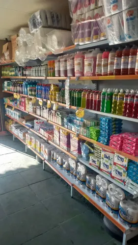 Mercearia completa funcionando