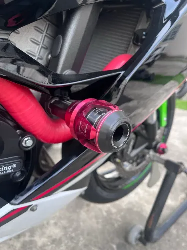 Kit slider Procton para ZX6R 