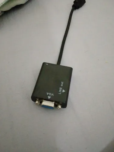 adaptador/conversor HDMI para VGA.
