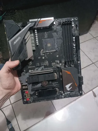 ( REPARO) Placa Mãe Aorus B450 Pro Wifi