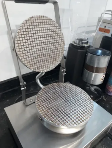Maquina de casquinha de sorvete Warm