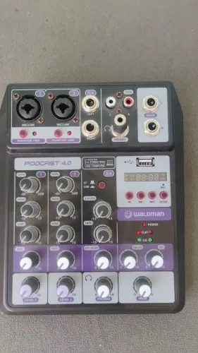 Vendo essa mesa de som 4.0