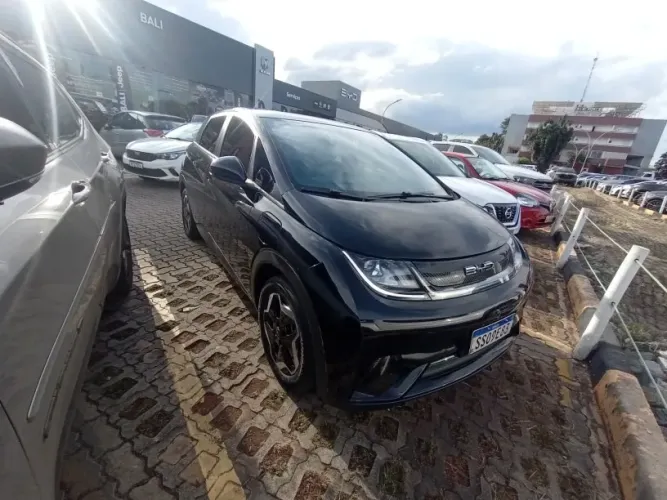 BYD Dolphin EV (Elétrico) 2025