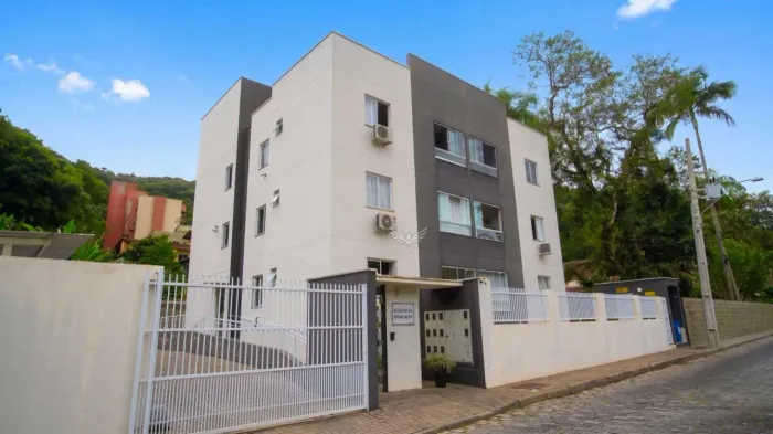 APARTAMENTO MOBILIADO PROXIMO A RUA XV DE NOVEMBRO
