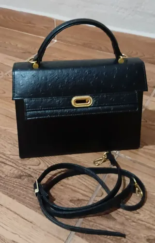 Bolsa preta em couro de avestruz original comprada no Japão com nf 
