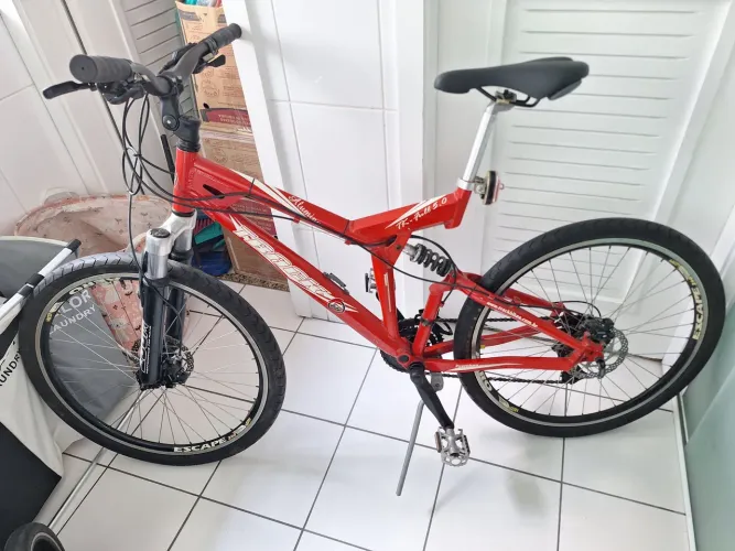 Bicicleta track full 5.0 usada 3 vezes