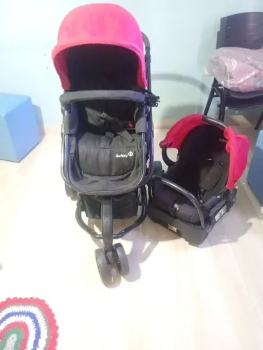Carrinho + bebê conforto com suporte
