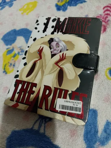 Caderneta Cruella Disney