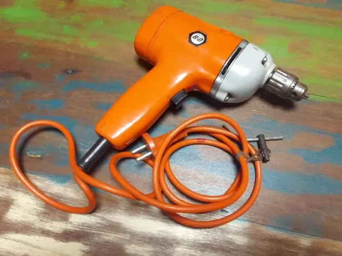 Furadeira Antiga Black&decker Dnj 50 Made In England 45 Anos Antiguidade