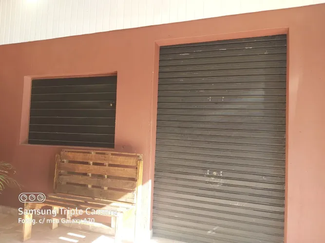 Aluga sala comercial em uvaranas